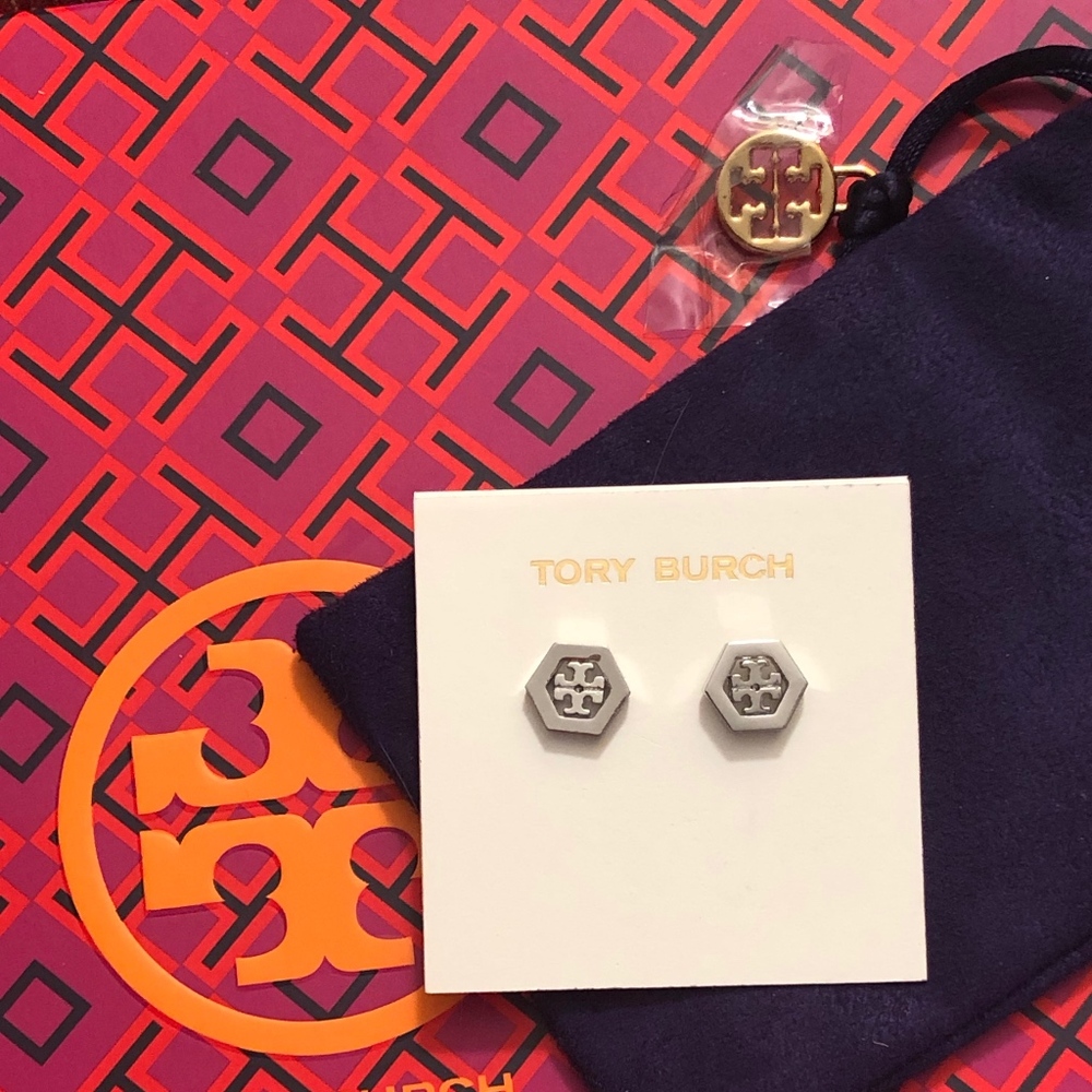NWT TORY BURCH SILVER Hex-Logo Silver Stud Earring - Picture 3 of 4